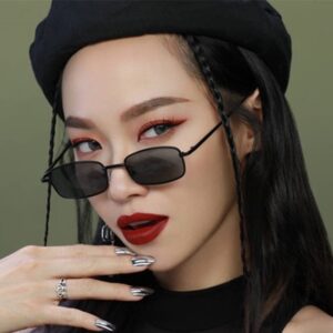 แว่นตากันแดดแฟชั่นสําหรับสตรีทรงสี่เหลี่ยมขนาดเล็ก