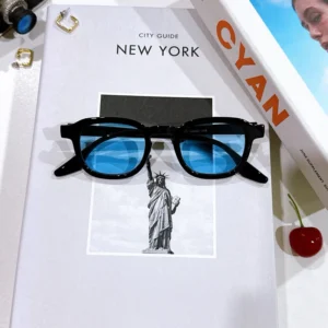 แว่นกันแดด สุดฮิต  กันแดดได้จริง UV400 เลนส์สีฟ้า